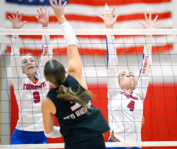 Toronto gets going, sweeps Weir High
